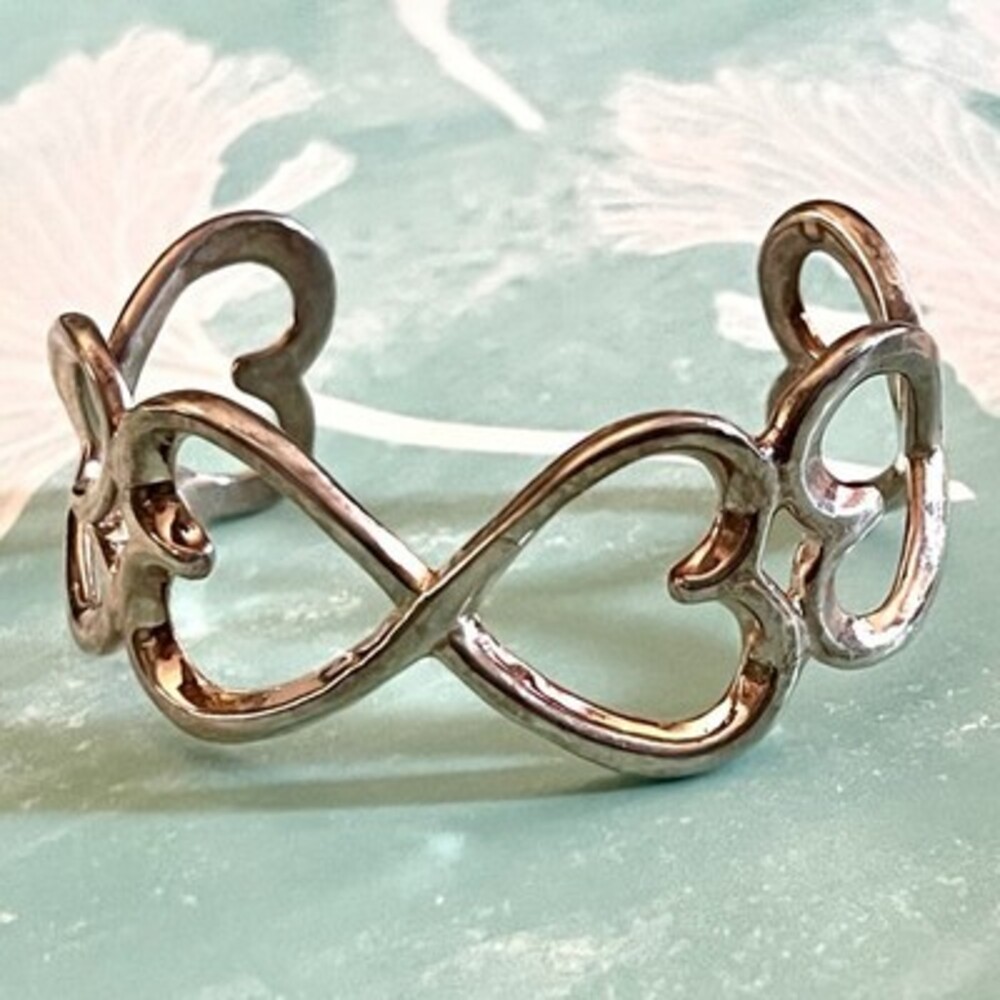 Sterling Silver Heart Link Open Cuff Bracelet Vintage 1990’s .925 Solid